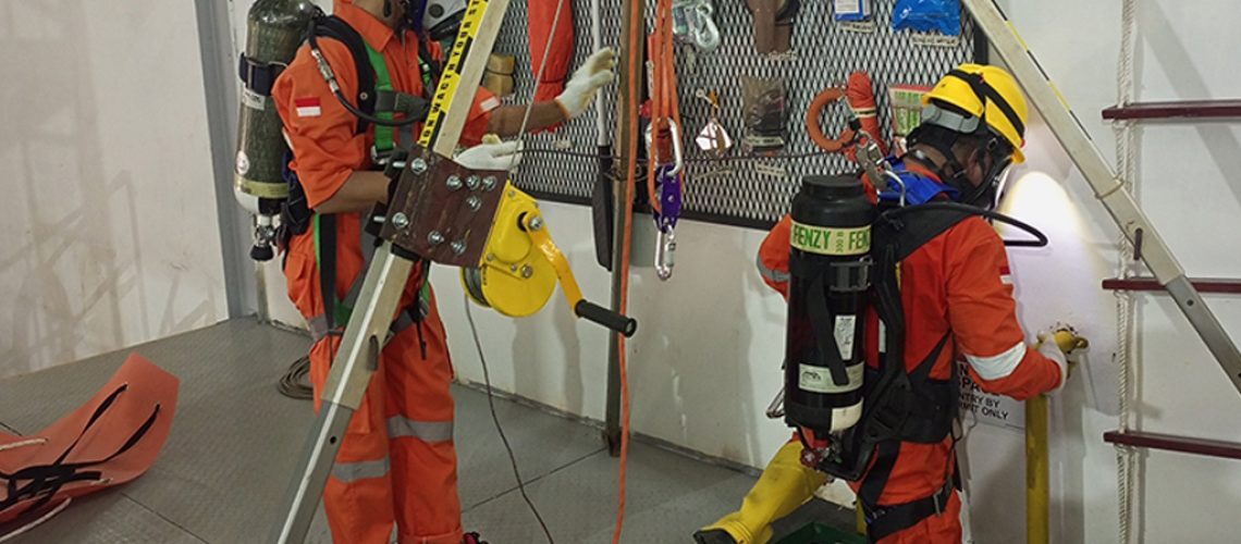 confinespace rescue2